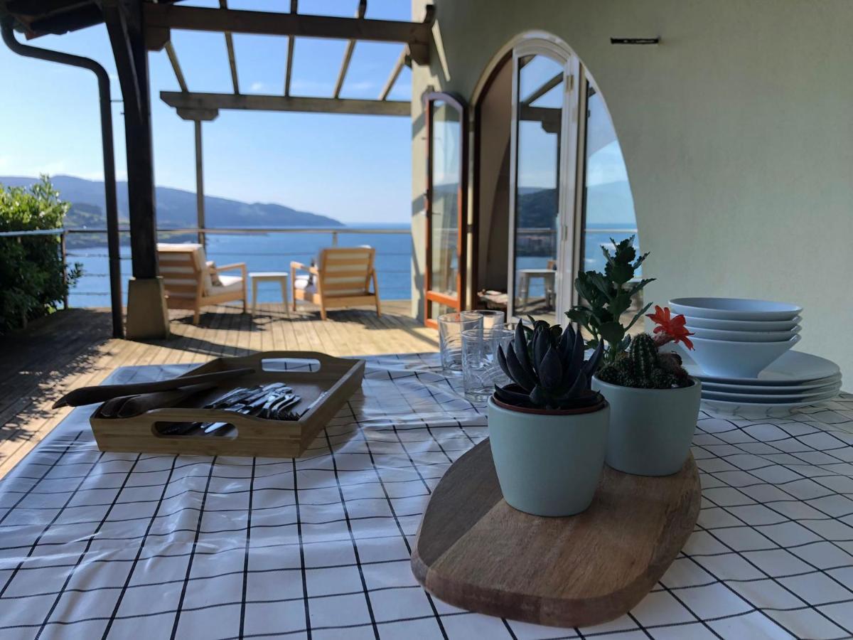 Adosado En La Costa Con Excelentes Vistas Al Estuario De Urdaibai Villa Mundaka Exteriör bild