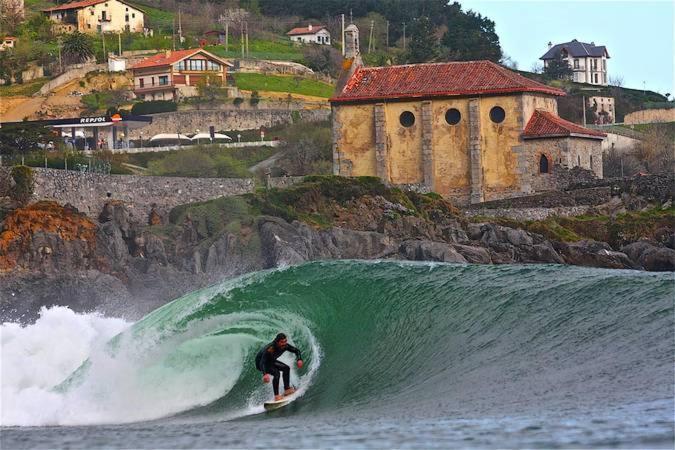 Adosado En La Costa Con Excelentes Vistas Al Estuario De Urdaibai Villa Mundaka Exteriör bild